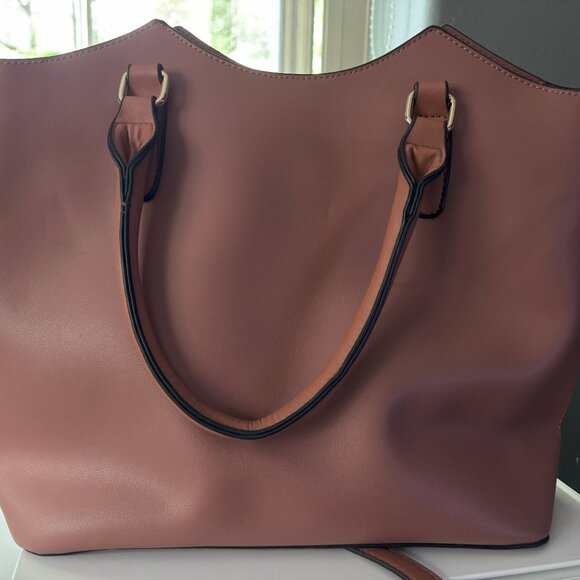 New, Isabelle Women's Shoulder Bag.  Large Discount Shipping - Picture 5 of 5